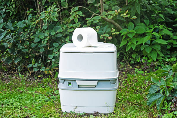 Porta potty rental for outdoor events in Hazelwood, MO